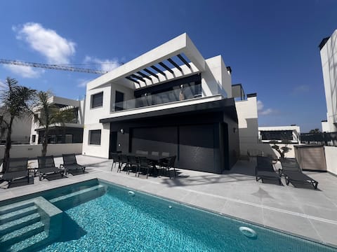 Villa 5 chambres piscine privée