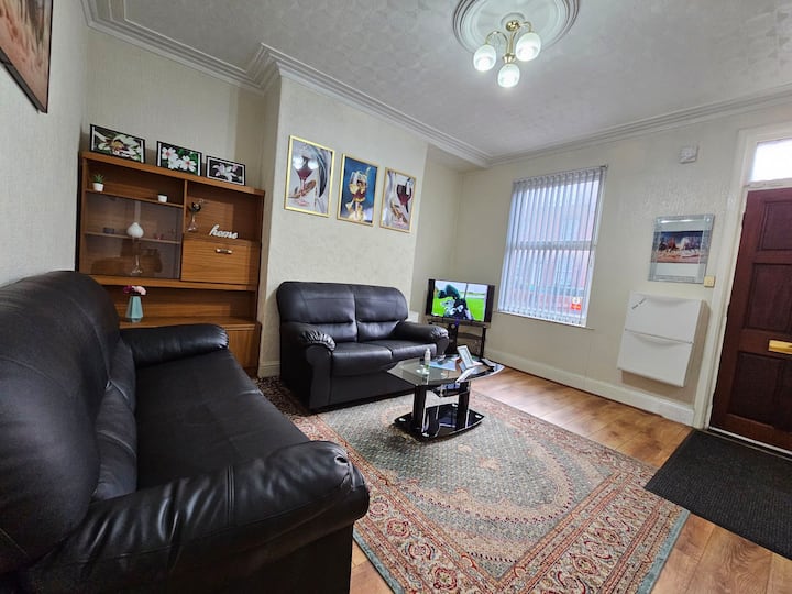 Stunning 2 Bedroom House, Wi-fi,  Parking & Tv. - Wetherby