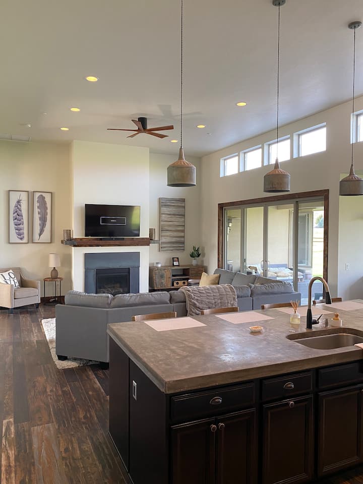 Modern, country