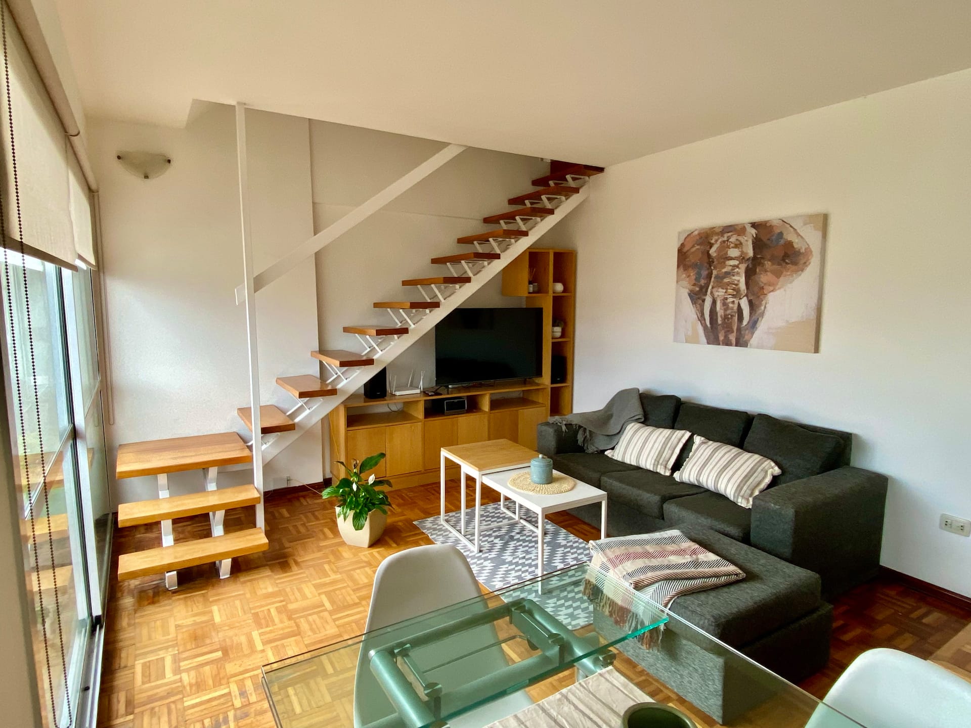 Duplex three-bedroom apartment in Núñez