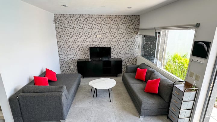 Casa Con Alberca Privada Climatizada Y 4 Recámaras - Cuernavaca