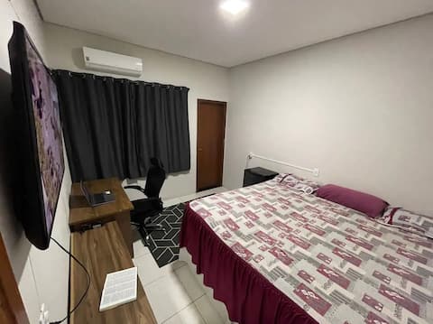 Full house, Great Location. 2-Quarto