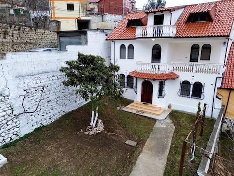 Vila Taga