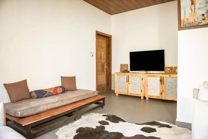 The Tortoise Shell, One Bedroom Apartment, Tseaddo - アクラ