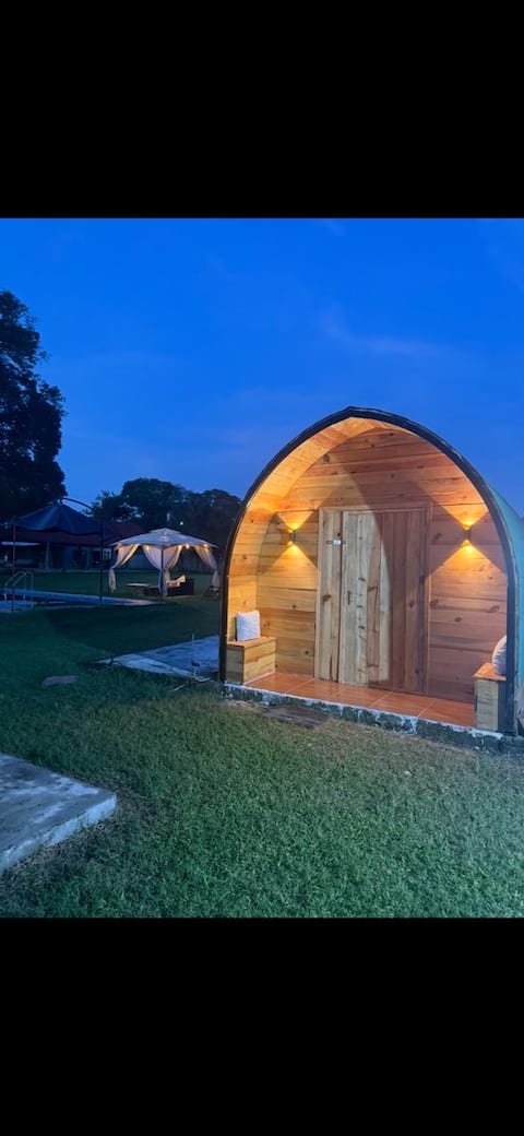 Dome and Glamping Cabins "Punta Zapotal"