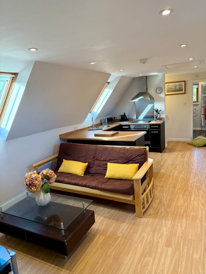 The Barn, Rural Views & 25 Mins From The Beach - Brighton and Hove