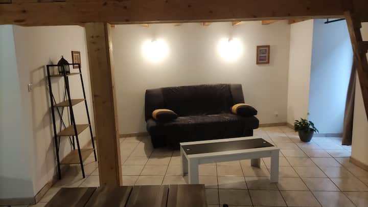 Studio Avec Mezzanine - Saint-Saturnin