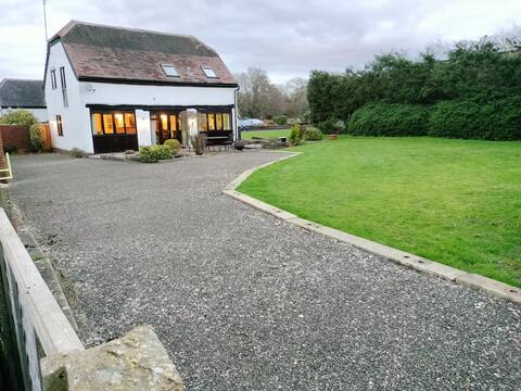 The Hayloft
Heart of Worcestershire