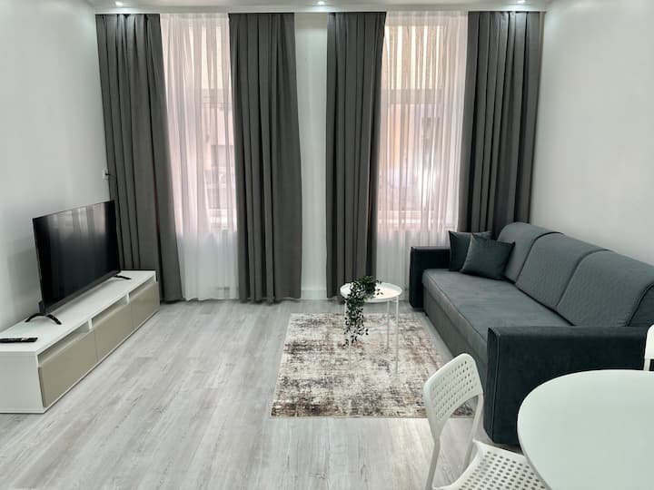 Modern 2br Near Schönbrunn | Fast Wifi & Tv - Viena
