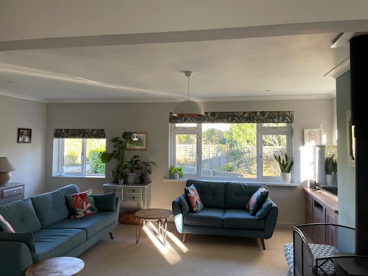 Three Bedroom Countryside Home In Wellow, Bath - Cotswolds
