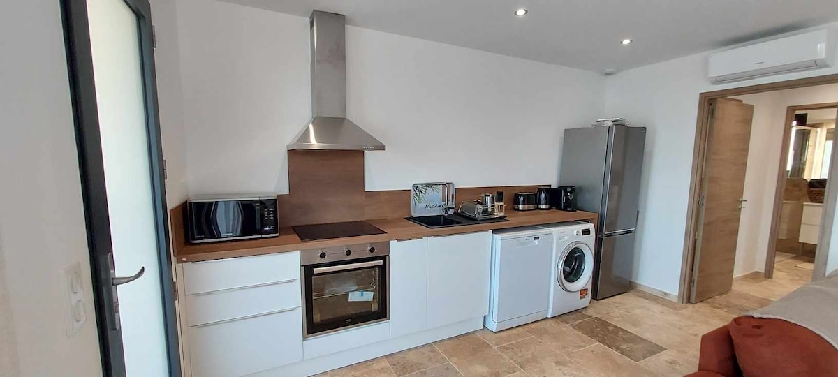 Annonce Airbnb populaire: 2-bedroom apartment rated 3 stars Solenzara."a casa di Camille" à Sari Solenzara