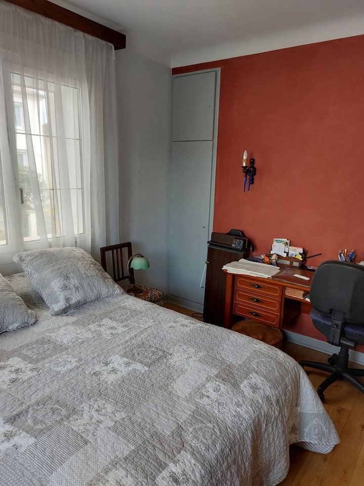 საძინებელი 1