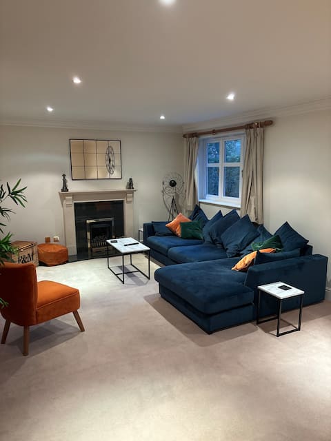 Fantastic 2 bed 2 bath flat