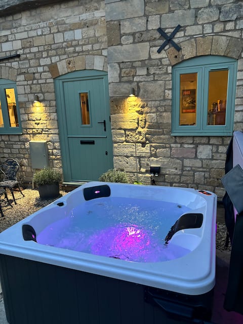 Successful Airbnb property: The Old Forge in Winchcombe