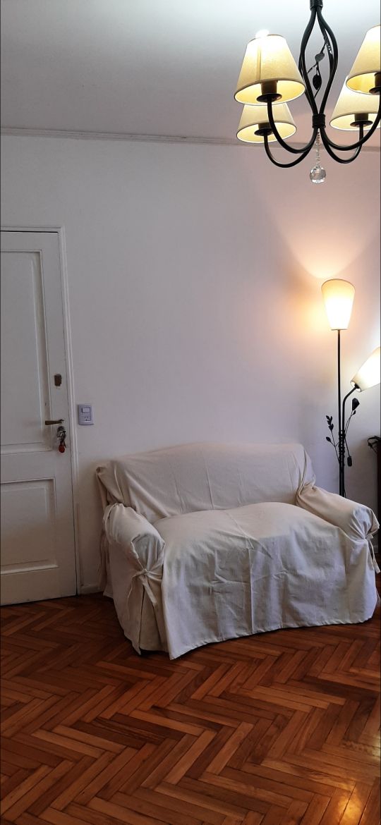 Popular Airbnb listing: Tina place in Recoleta