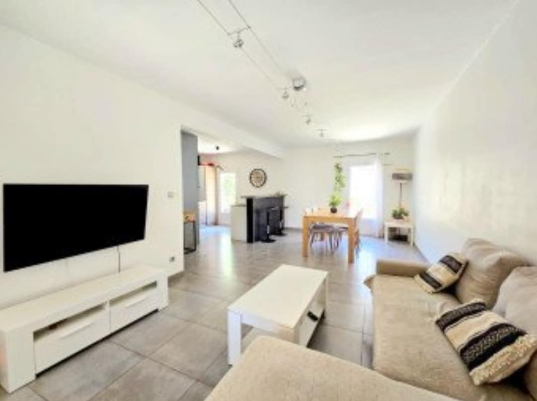 غرفة المعيشة