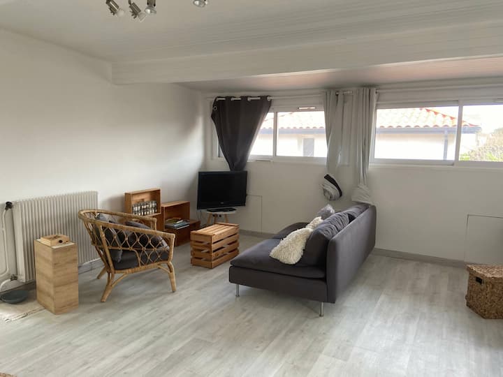Appartement De Type T2 De 45 M2 Au Calme - 비아리츠