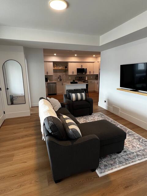 Popular Airbnb listing: New 2 bed 1 bath basement suite in Penticton