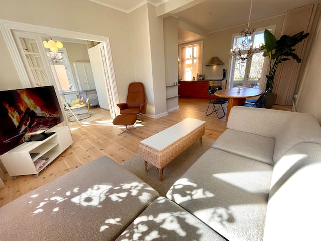 Dejlig villa lige ved en sø.