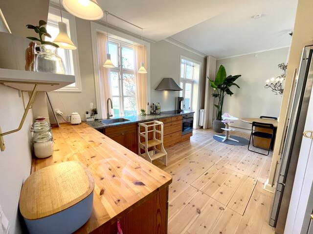 Dejlig villa lige ved en sø. gallery image 2