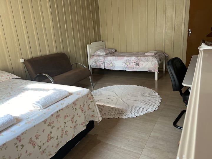 საძინებელი 1