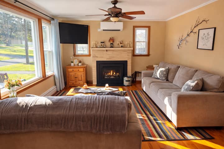 Cozy Vt Retreat Near Killington | Peaceful Getaway - Rutland, VT