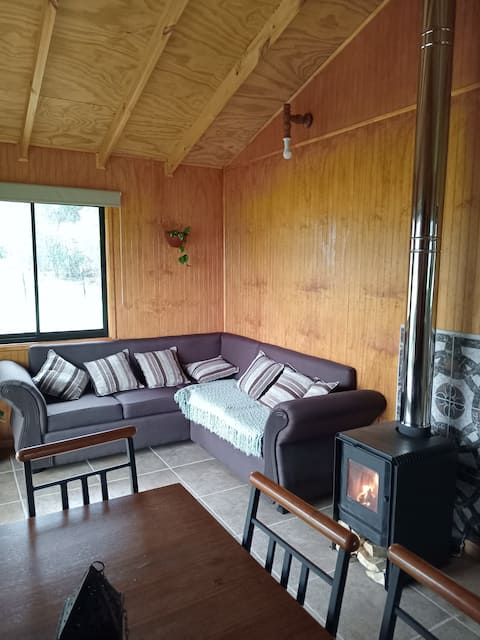 Top Airbnb: A cabin with a tinaja in the countryside in Los Ríos