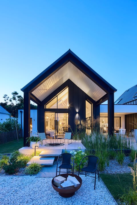 Magnificent contemporary villa, indoor swimin pool