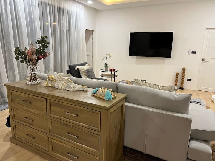 Villa February 30- 4 Bed + Study W/sofa Bed. Samui - Thailand