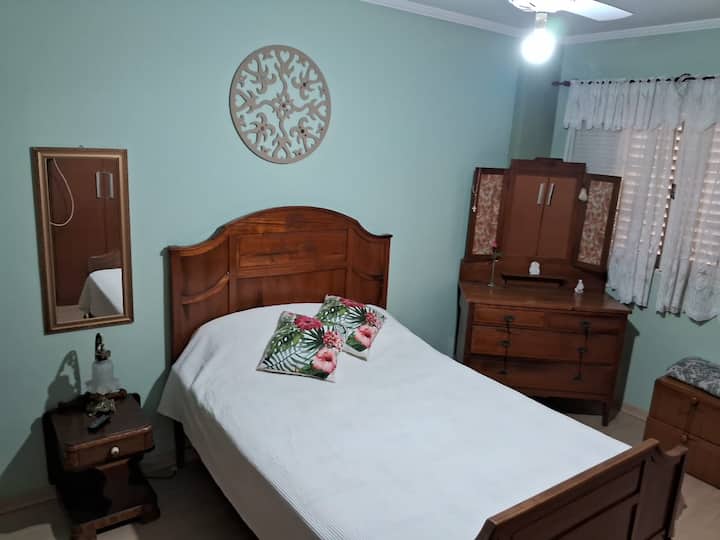 غرفة النوم 2