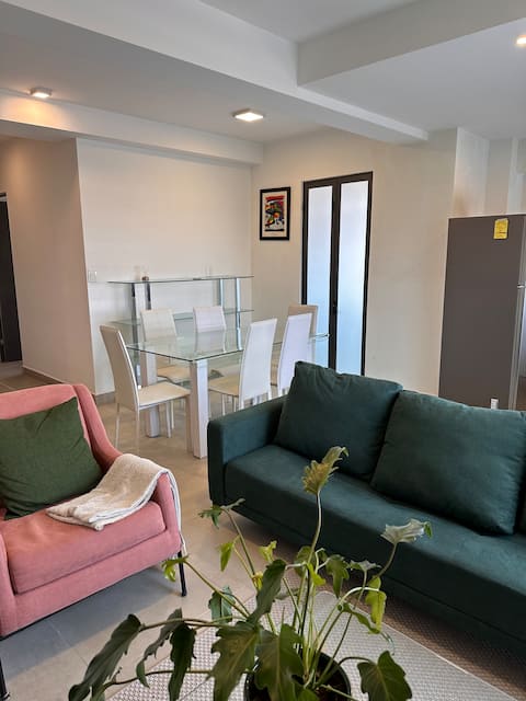 Top Airbnb: Torre Lázaro is located in the heart of the city. in Guerrero