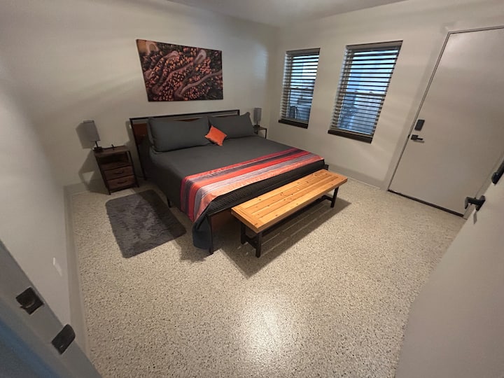 საძინებელი 1