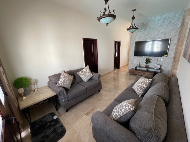 Casa Amplia Para Tu Familia Con Alberca Y Garage - Puerto Peñasco