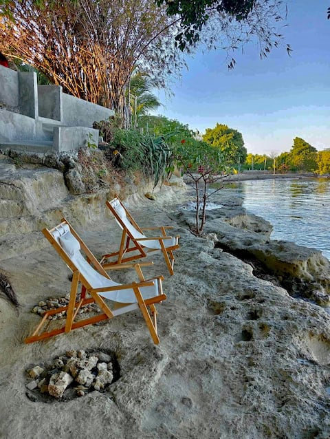 bmjQueenHut Nature Resort