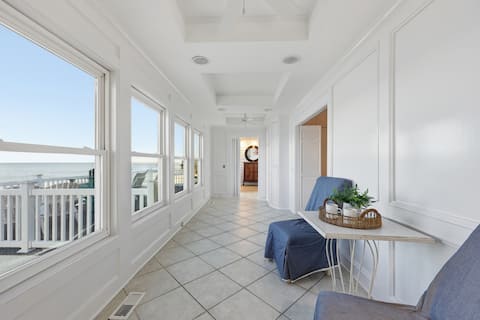 Beachfront | Pets Welcome | Open Airy & Spacious