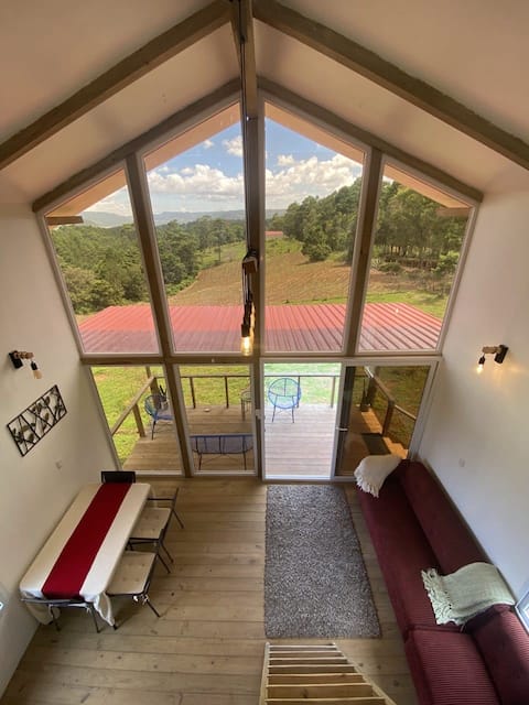 Heaven Cabin Hummingbird