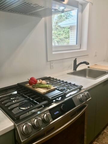 Booking 2026 3bCottage near Parlee Main St Shediac gallery image 5