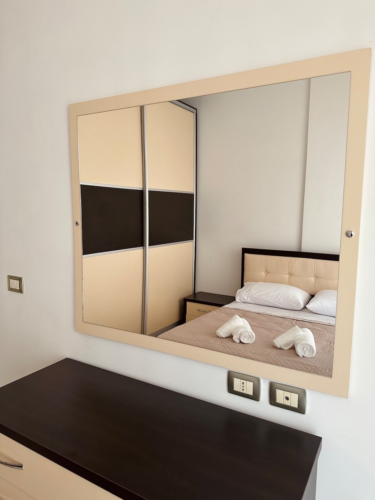 Listing 1115907677053292374