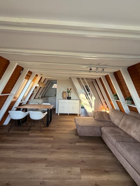 Top Airbnb: Vacation home in Immenstaad - fascinating lake view in Immenstaad Am Bodensee