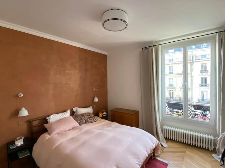 غرفة النوم 1