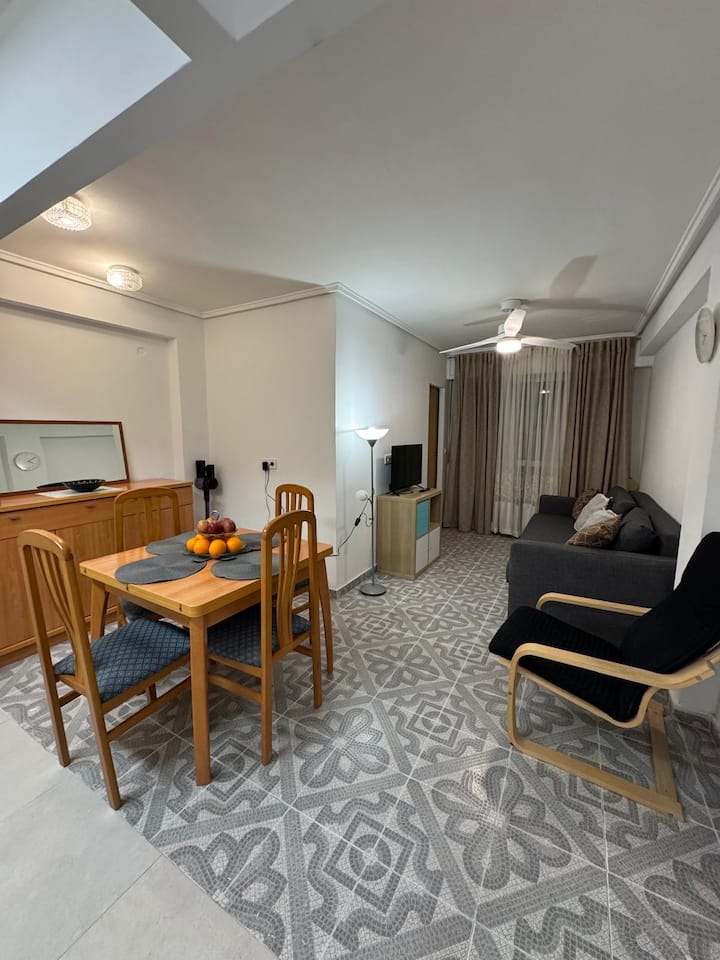 Apartamento Con Terraza Y Vistas Al Mar. - Cullera