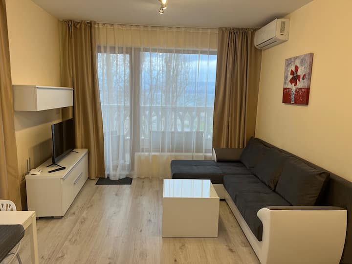 Beachfront 1 Bedroom Apartment - Varna