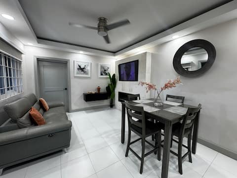 Modern Luxury 2Br Apt in Montego Bay City