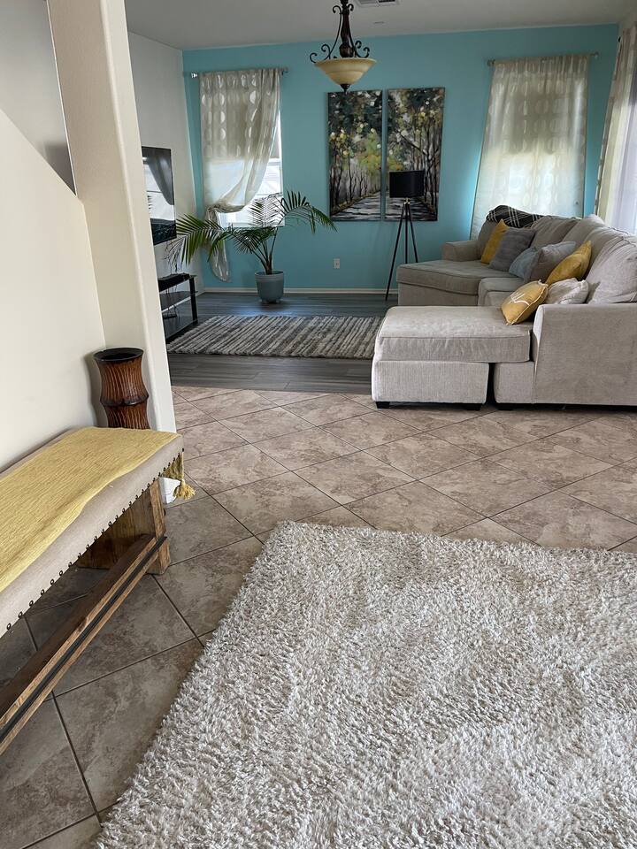 A Vibe Nestled in San Jacinto