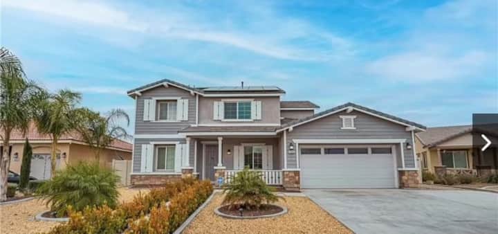 A Vibe Nestled in San Jacinto
