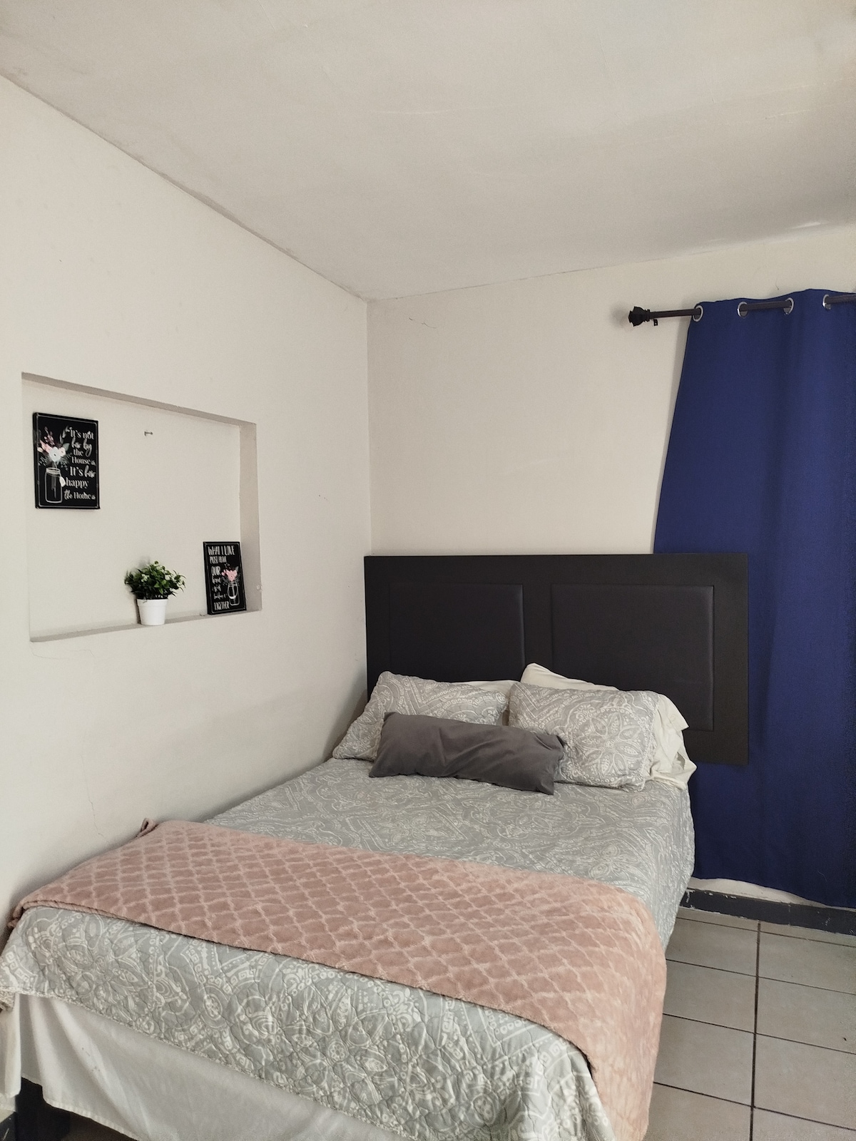 bračni krevet (širine 125-149 cm) 