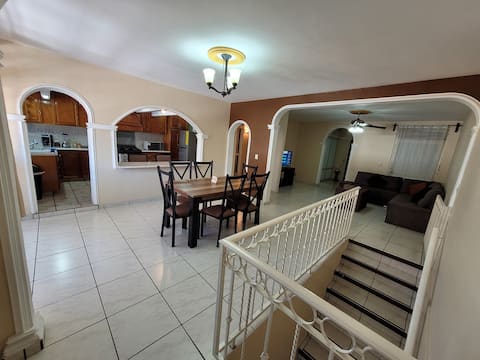 Spacious and Central Morelos Apartment