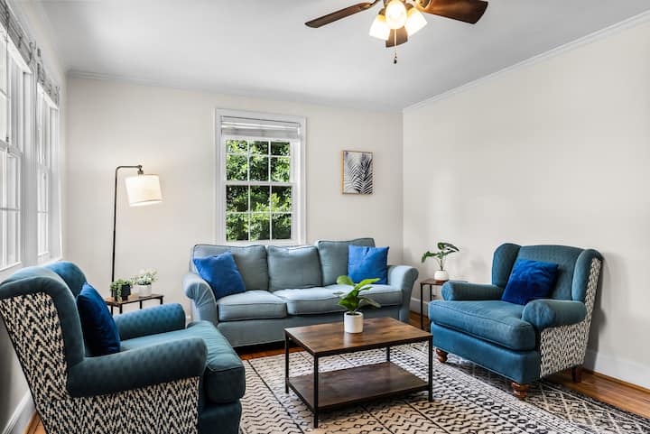 2br Getaway | Fenced Yard +20 Min Ft Jackson - Columbia, SC