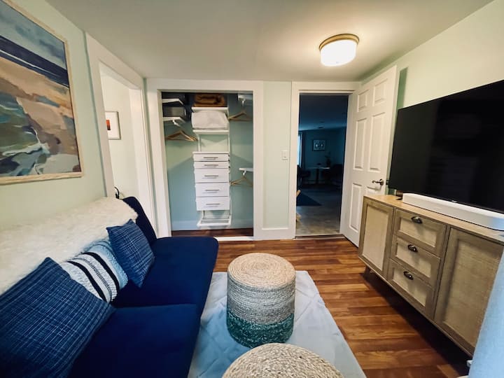 Seaside Getaway - Ocean Views - Beverly, MA