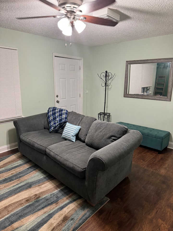 Entire Two Bedroom House! - Champaign